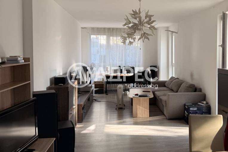 Двустаен апартамент, София, Обеля 2, 678939, Снимка 1