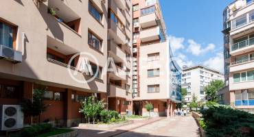 Тристаен апартамент, Бургас, Лазур, 664940, Снимка 1