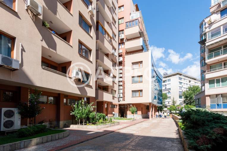 Тристаен апартамент, Бургас, Лазур, 664940, Снимка 1