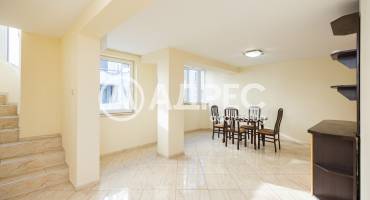 Тристаен апартамент, Варна, Лятно кино Тракия, 676940, Снимка 1