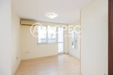 Тристаен апартамент, Варна, Лятно кино Тракия, 676940, Снимка 1