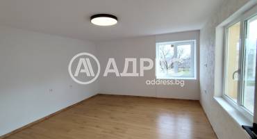 Двустаен апартамент, Варна, Виница, 678942, Снимка 1