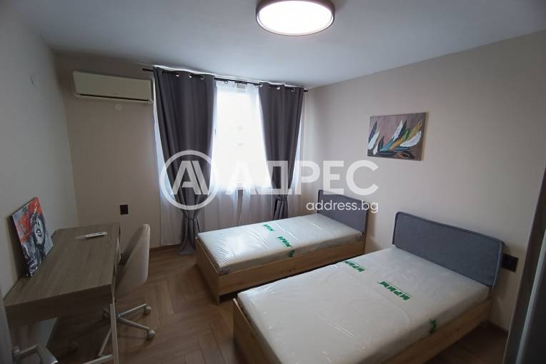 Многостаен апартамент, Разград, Васил Левски, 702942, Снимка 8