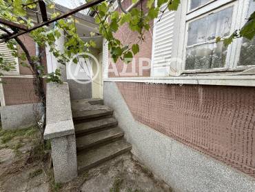 Къща/Вила, Съединение, 655943, Снимка 1