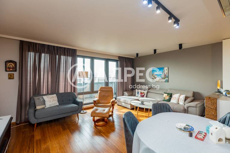 Тристаен апартамент, Варна, Бриз, 683943, Снимка 1