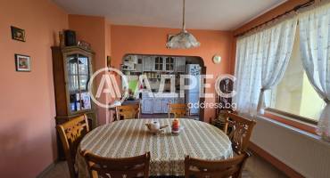 Многостаен апартамент, Разград, Варош, 702943, Снимка 4