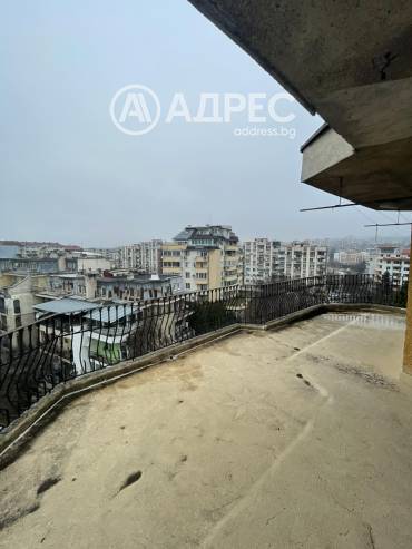 Тристаен апартамент, Велико Търново, Бузлуджа, 678944, Снимка 1