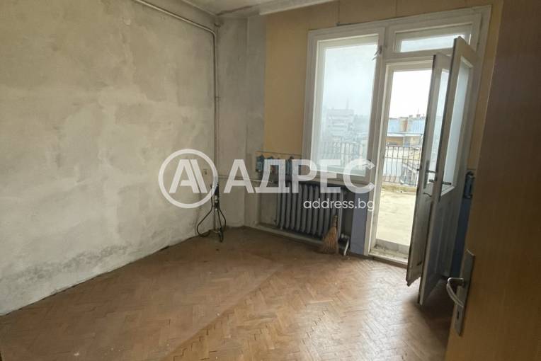 Многостаен апартамент, Велико Търново, Бузлуджа, 678944, Снимка 4