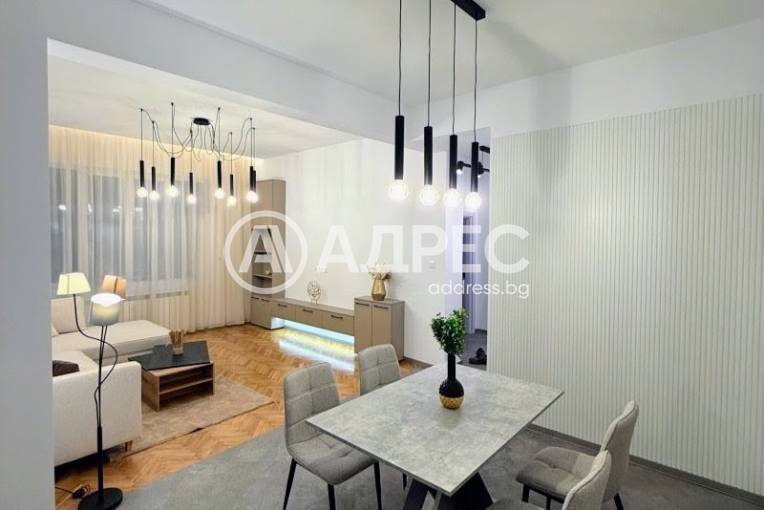 Тристаен апартамент, София, Център, 679944, Снимка 2