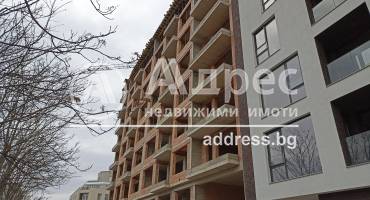 Тристаен апартамент, Варна, Център, 575945, Снимка 1