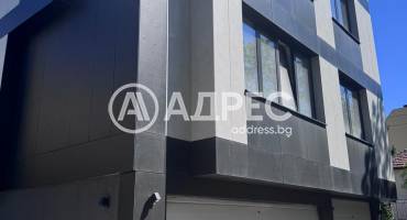 Тристаен апартамент, София, Редута, 693948, Снимка 1