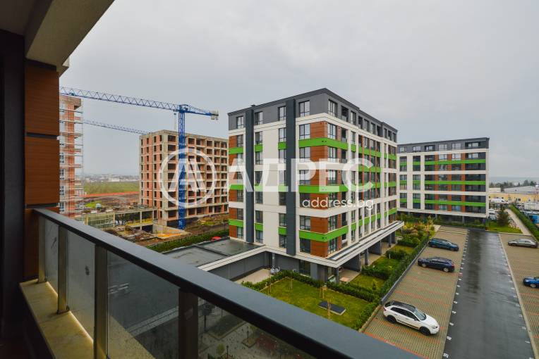 Тристаен апартамент, Бургас, Изгрев, 681949, Снимка 1