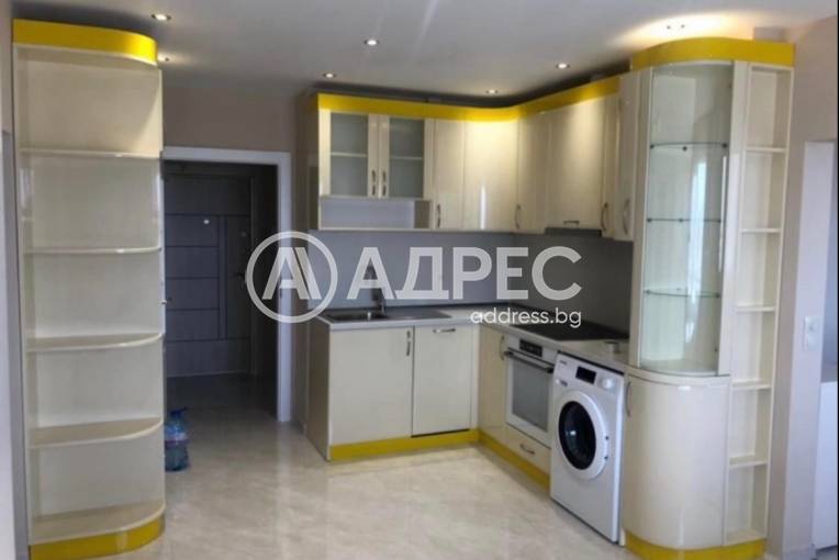 Тристаен апартамент, София, Стрелбище, 672950, Снимка 1