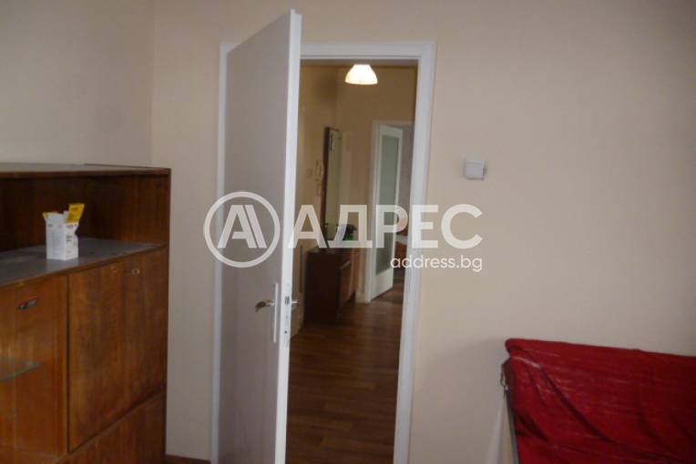 Двустаен апартамент, Добрич, Център, 688951, Снимка 1