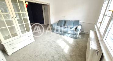 Двустаен апартамент, София, Яворов, 702951, Снимка 1
