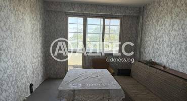 Тристаен апартамент, Добрич, Промишлена зона - Север, 641952, Снимка 1