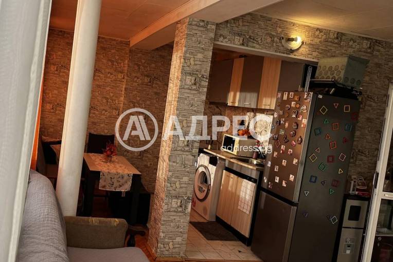 Тристаен апартамент, Ямбол, Център, 679952, Снимка 2