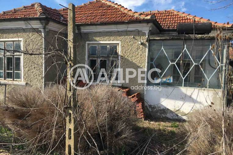 Къща/Вила, Долни чифлик, 697952, Снимка 2