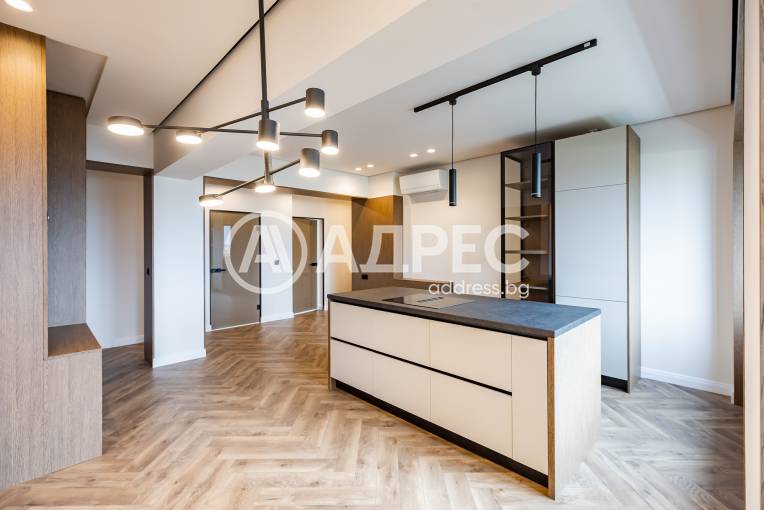 Тристаен апартамент, Варна, Генералите, 689953, Снимка 1