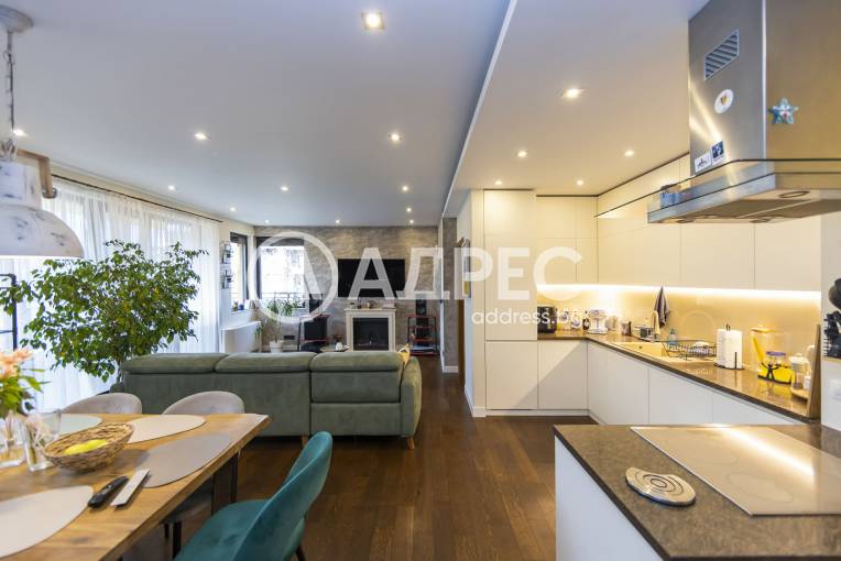 Многостаен апартамент, София, Витоша, 677954, Снимка 1