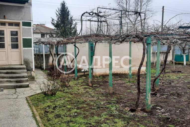 Къща/Вила, Дибич, 685954, Снимка 1