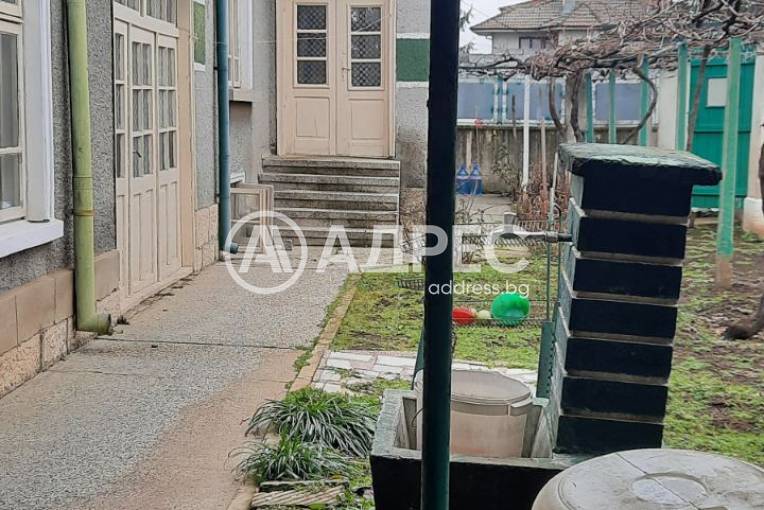 Къща/Вила, Дибич, 685954, Снимка 3