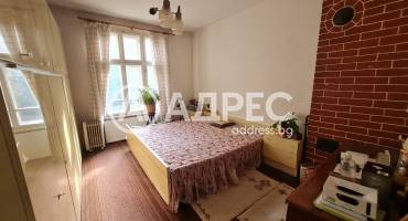 Тристаен апартамент, София, Изгрев, 678956, Снимка 1