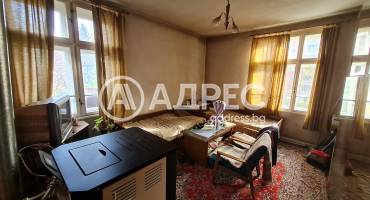 Тристаен апартамент, София, Изгрев, 678956, Снимка 2