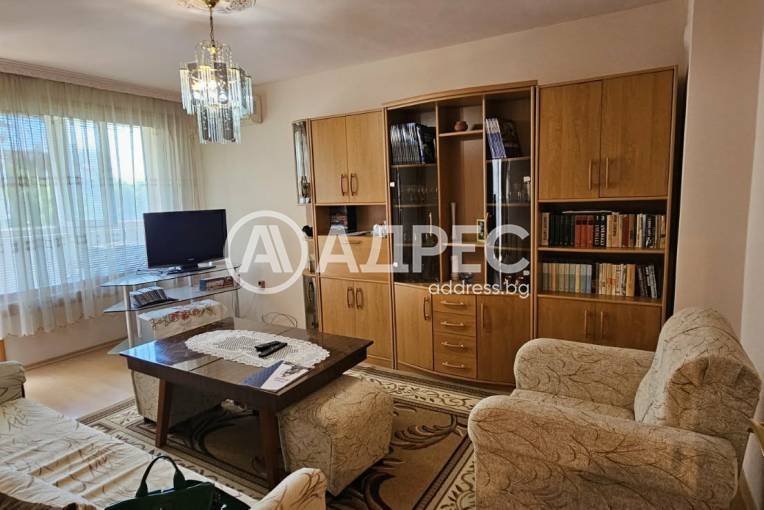 Тристаен апартамент, Варна, Спортна зала, 697957, Снимка 10
