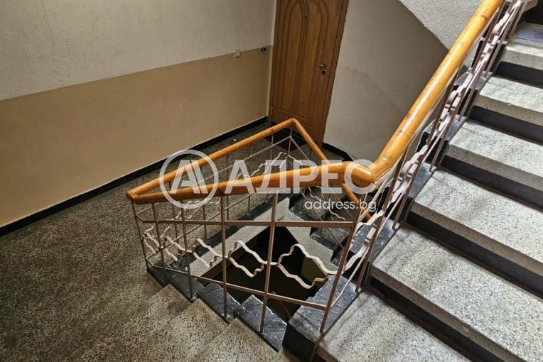 Тристаен апартамент, Варна, Спортна зала, 697957, Снимка 18