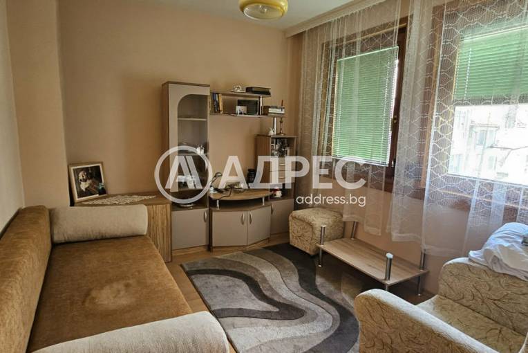 Тристаен апартамент, Варна, Спортна зала, 697957, Снимка 7