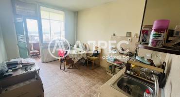 Тристаен апартамент, Плевен, Сторгозия, 685958, Снимка 1