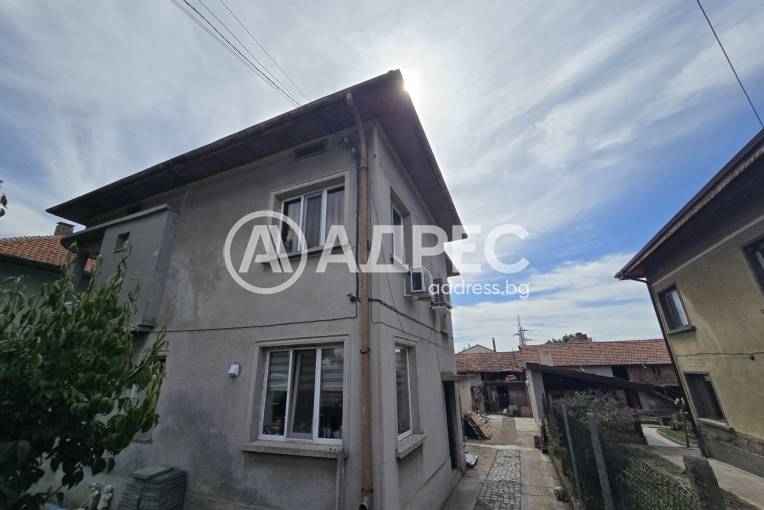 Етаж от къща, Опанец, 667959, Снимка 1