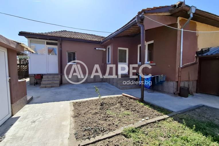 Къща/Вила, Севлиево, Широк център, 689959, Снимка 1