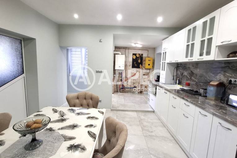 Къща/Вила, Севлиево, Широк център, 689959, Снимка 11