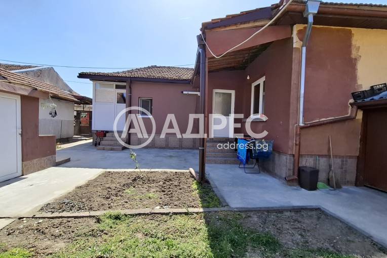 Къща/Вила, Севлиево, Широк център, 689959, Снимка 2