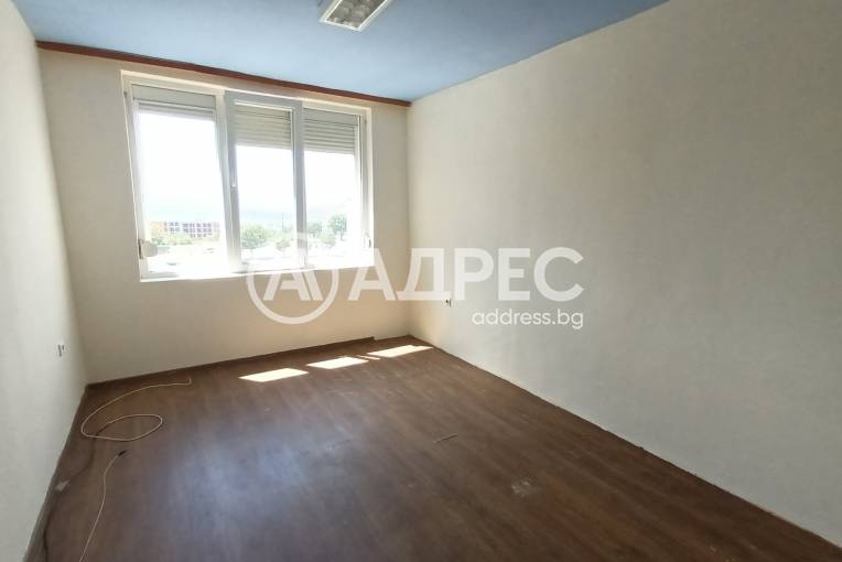 Двустаен апартамент, Благоевград, Еленово, 701959, Снимка 1