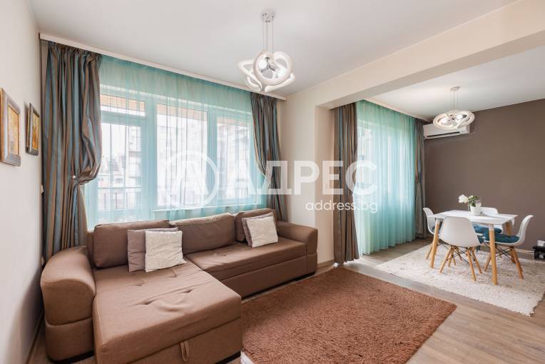 Тристаен апартамент, Варна, Гранд Мол Варна, 689961, Снимка 1