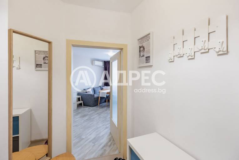 Двустаен апартамент, Варна, Колхозен пазар, 677962, Снимка 17