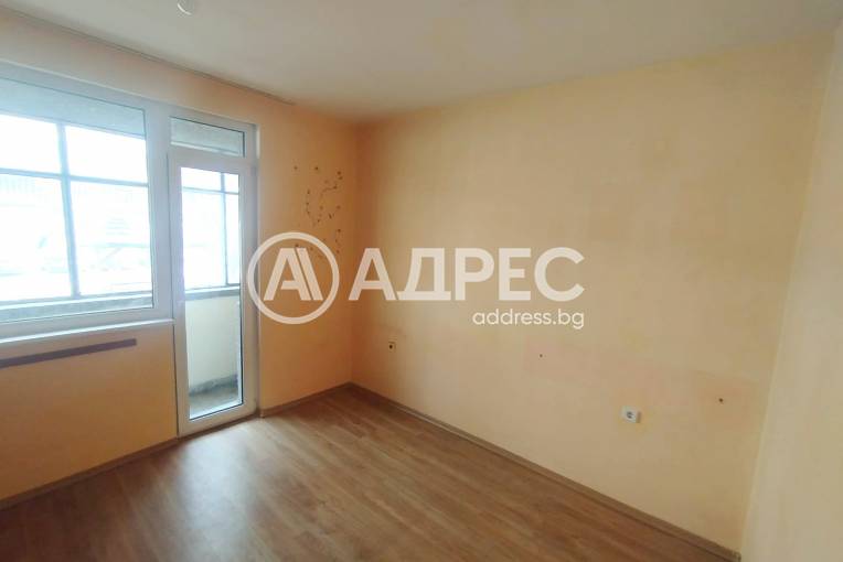 Двустаен апартамент, Ямбол, 689962, Снимка 1