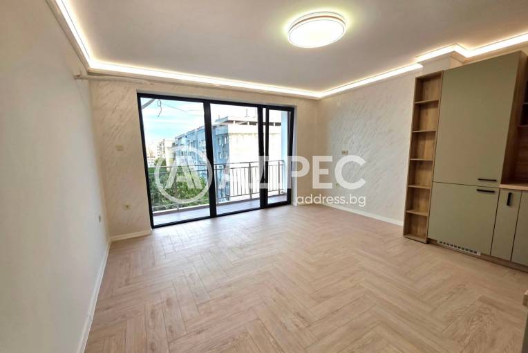 Тристаен апартамент, Варна, Гранд Мол Варна, 693962, Снимка 2