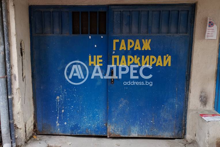 Паркомясто/Гаражна клетка, Варна, Лятно кино Тракия, 676963, Снимка 1