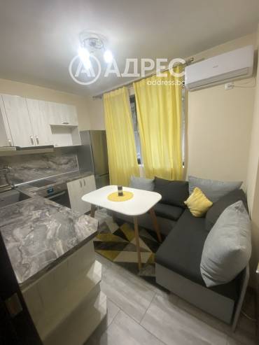 Двустаен апартамент, Велико Търново, Център, 693965, Снимка 1