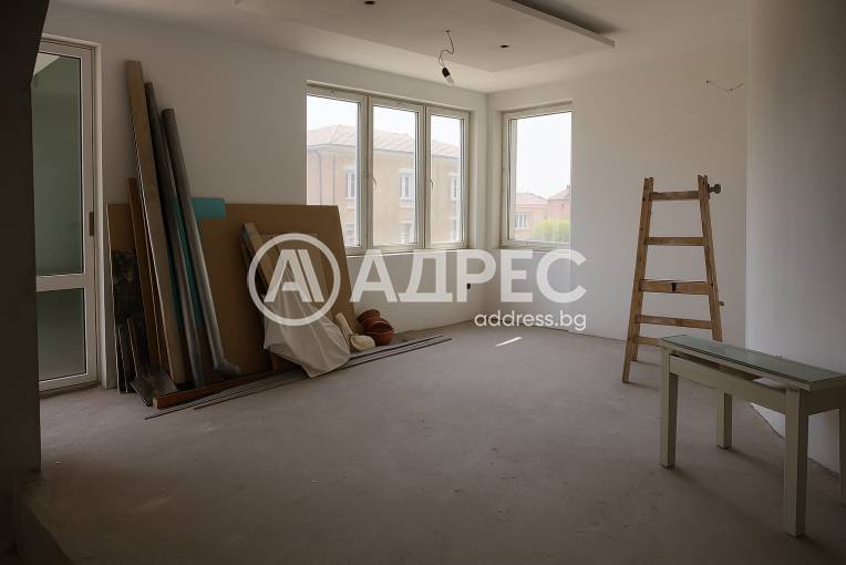 Многостаен апартамент, София, Оборище, 640966, Снимка 2