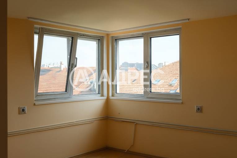 Многостаен апартамент, София, Оборище, 640966, Снимка 5