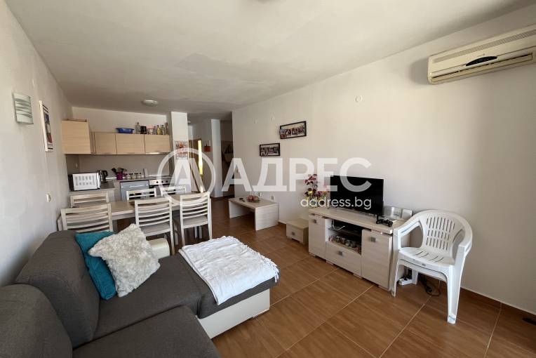 Тристаен апартамент, Свети Влас, 651969, Снимка 1