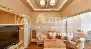 Тристаен апартамент, Варна, Гръцка махала, 560972, Снимка 1