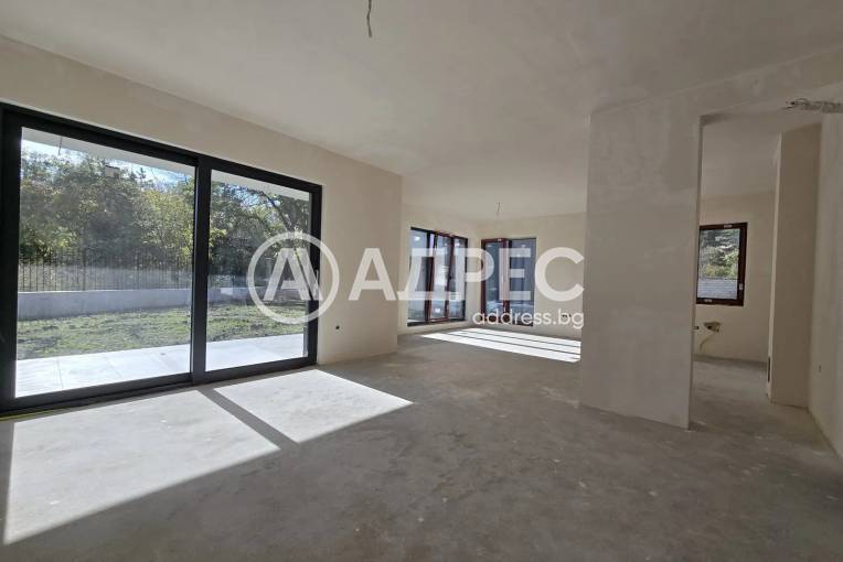 Къща/Вила, Варна, м-ст Манастирски рид, 681972, Снимка 2