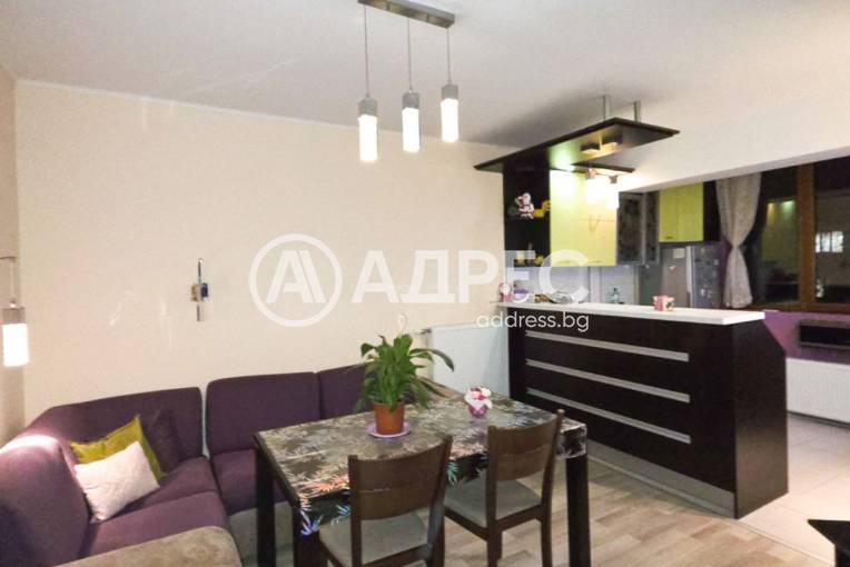 Тристаен апартамент, Велико Търново, Широк център, 679973, Снимка 2