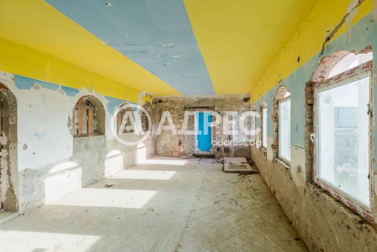 Къща/Вила, Изворско, 686973, Снимка 4